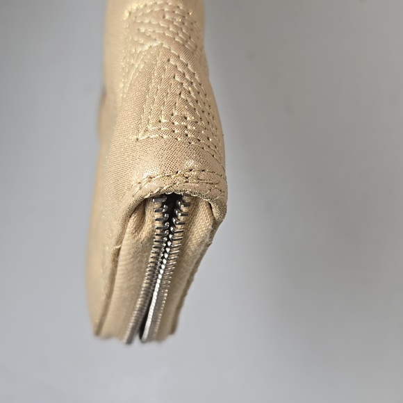 Chanel Metallic Gold Star Embossed Lambskin Medium Zip Around Wallet - Picture 16 of 16